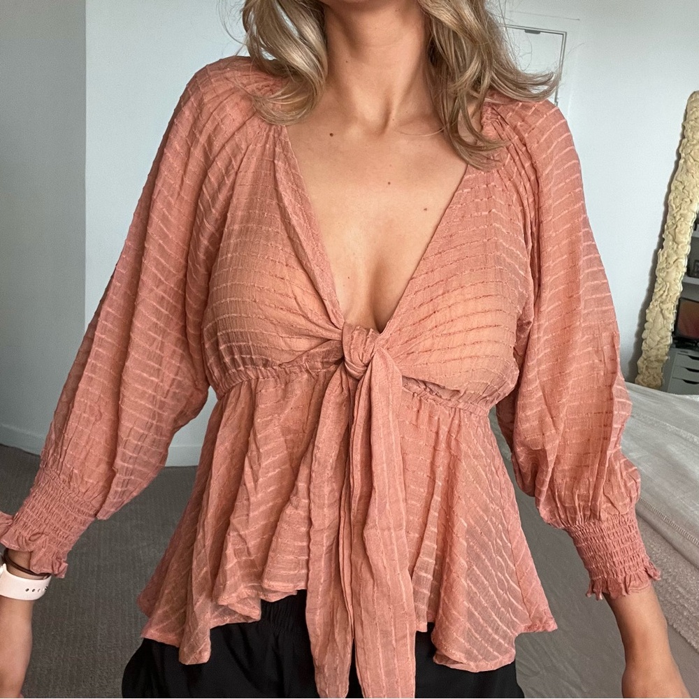 Vici Peach Textured Tie-Front Blouse